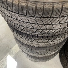 215/45R17 冬タイヤ４本セットの画像