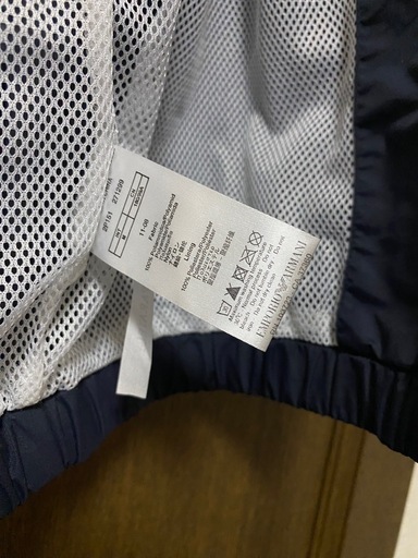 【Y00018】 EMPORIO ARMANI（エンポリオアルマーニ）　ウィンドブレーカーベスト　M