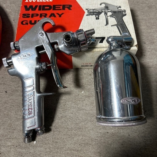 iwataエアコンプレッサー DSP-02P WIDER SPRAY GUNセット