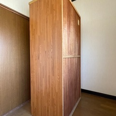 【引き取りに来れる方限定】高さ185cm　洋服タンスの画像