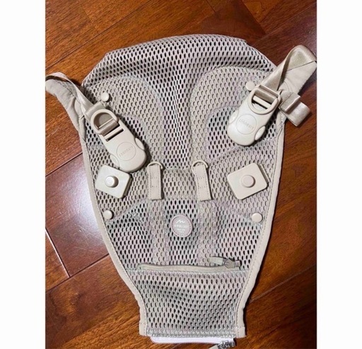 美品　エアバギー抱っこ紐
