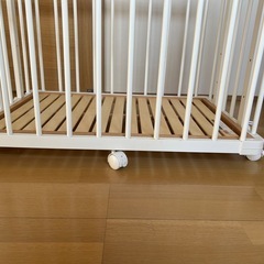 ファルスカ　ベビーベッド　90×60の画像