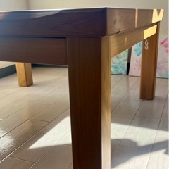 お洒落なテーブル 75×75cmの画像