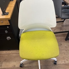 デスクチェアの画像