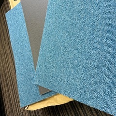 💠新品サンゲツ NT387 カーペットタイル 14枚💠の画像