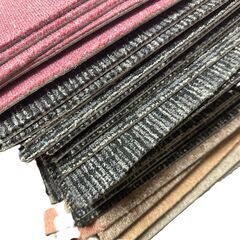 汚れあり タイルカーペット 50cm×50cm  40枚くらい の画像