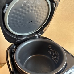 象印　炊飯器　3合炊きの画像