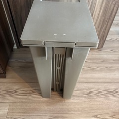 ゴミ箱の画像