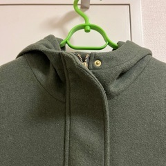 【GU】ジーユー　ショートコート　カーキ　Sサイズ の画像