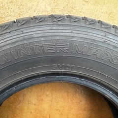 【2023年度製】145/R12 6PR LT ダンロップスタッドレスの画像