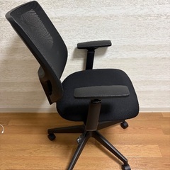 無印良品 ワーキングアームチェア 背メッシュ (2023)の画像