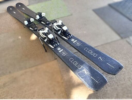 札幌【レディース アトミック CLOUD7 カービングスキー 148cm】オールラウンド ピステ ロッカー 初～中級 ATOMIC ク