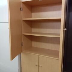 ★リユースのサカイつくば店★TK7081  扉付収納 ナチュラル H178×D32×W60 クリーニング済みの画像