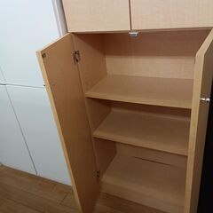 ★リユースのサカイつくば店★TK7081  扉付収納 ナチュラル H178×D32×W60 クリーニング済みの画像