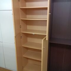 ★リユースのサカイつくば店★TK7081  扉付収納 ナチュラル H178×D32×W60 クリーニング済みの画像