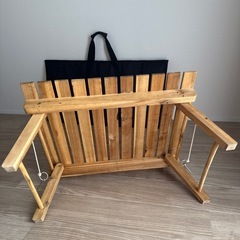 キャプテンスタッグの木製テーブルの画像