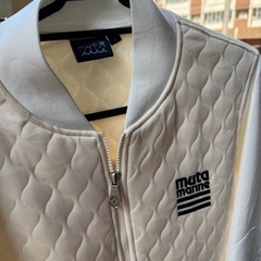 muta白⭐︎上着の画像