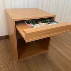キャビネット　for bedside or living room の画像
