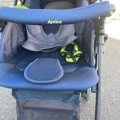 アプリカ　ベビーカーの画像