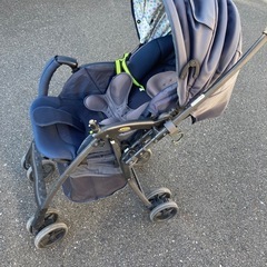 アプリカ　ベビーカーの画像
