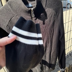 mutaカーディガン黒の画像