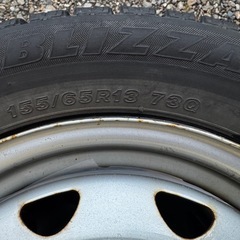 【終了】155/65R13 鉄チンマルチホイル付スタッドレス（4本」）の画像