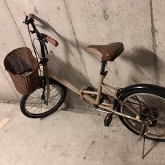 折りたたみ自転車の画像