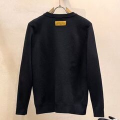 ルイ・ヴィトン プルオーバーの画像