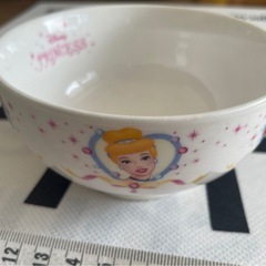 ディズニープリンセス茶碗の画像