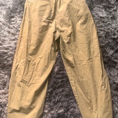 カーゴパンツの画像