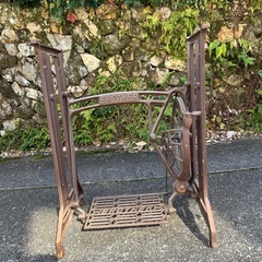 ミシン台　アンティーク  ヴィンテージ　レトロ　ガーデニング の画像