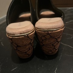 スウェード調サンダルの画像