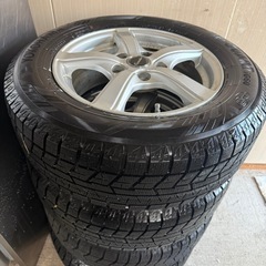 ほぼ新品　まだイボ残有り 2024年製 安心安全スタッドレス　 の画像