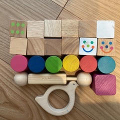 木の積み木の画像