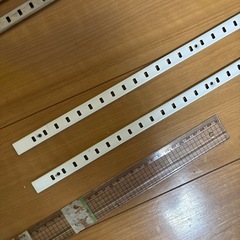 DIY ステンレス 棚受け ダボレール 棚ダボ 棚柱用 2本とセットの画像