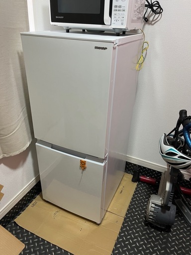 sharp冷蔵庫　一人暮らしサイズ