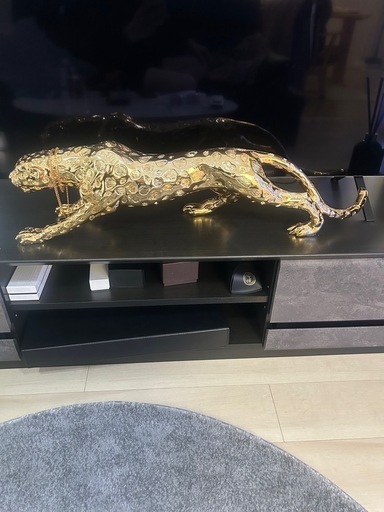 金色の置き物
