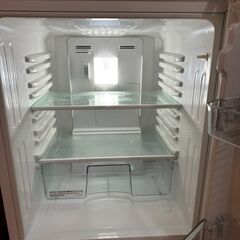 2ドア冷凍冷蔵庫　現地に取りに来ていただける方、限定！ HR-E911W　ホワイトの画像