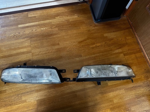 ecr33 セダン ヘッドライト