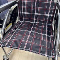 【中古】KAWAMURA カワムラサイクル 車椅子 KV22-40SBの画像