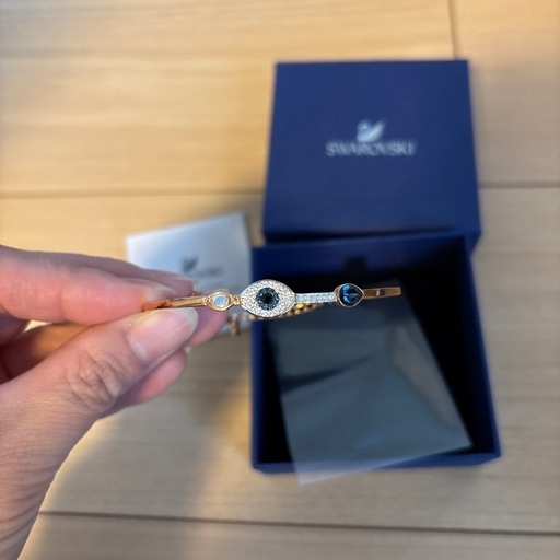 新品！SWAROVSKI ブレスレット