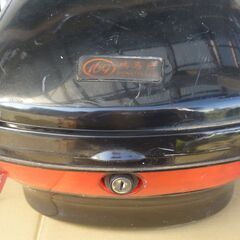 バイクのリヤーボックスです。の画像