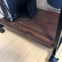 パソコンデスク　パソコンラックの画像