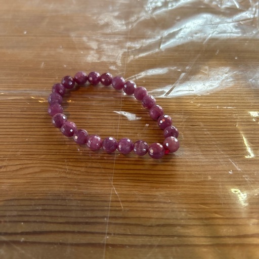 ブレスレット　ルビー