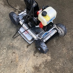 実働　共立　自走式　斜面刈草刈機　スパイダーモア　KIORITZ製　AZ850B  の画像