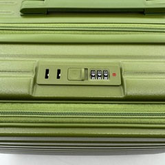 【新品未使用】スーツケース　キャリーケース　旅行バッグ　機内持ち可の画像