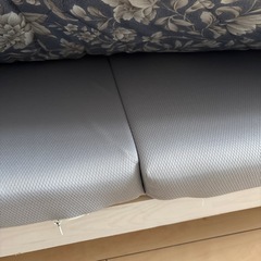 セミダブル　ベッドフレーム布団セットの画像