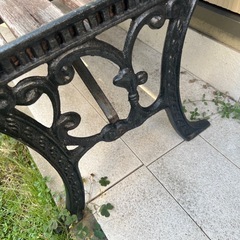 鋳物　2つセット　ガーデンベンチの画像