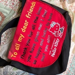 キティちゃんショルダーバックの画像