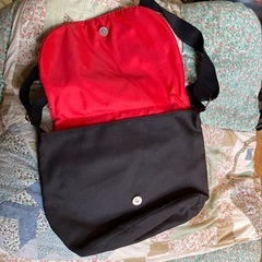 キティちゃんショルダーバックの画像